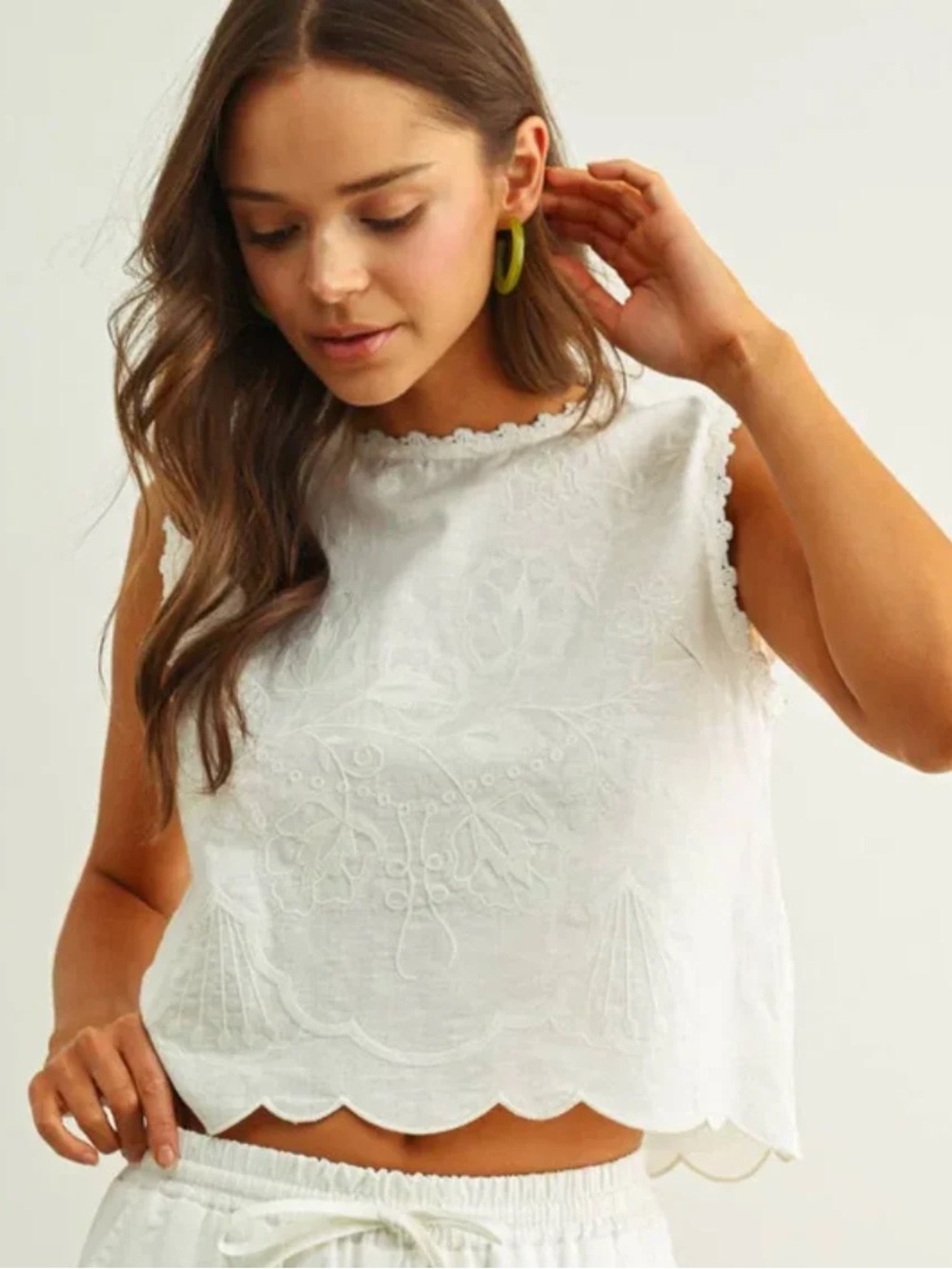 Miou Muse Esti Embroidered Sleeveless Top